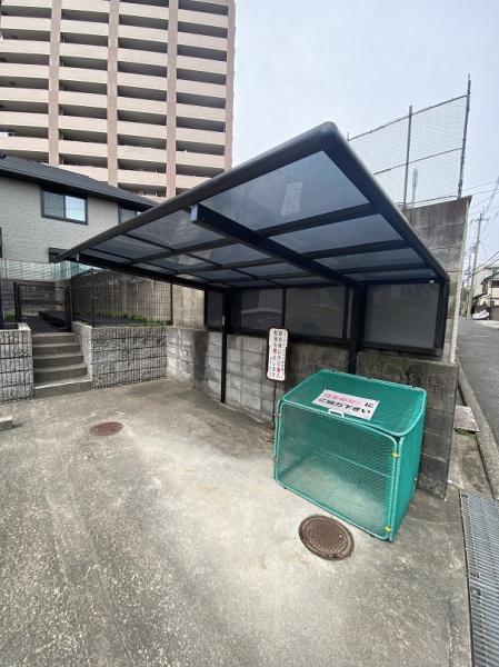 寝屋川市東香里園町のアパート