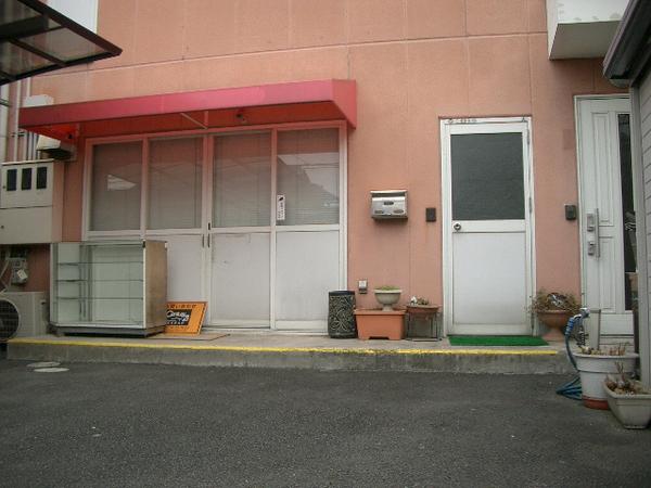 宇治市木幡東中の店舗（建物一部）