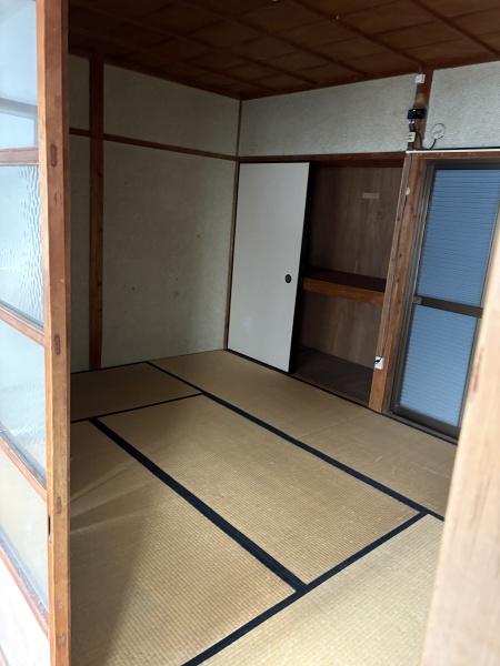二番割貸家