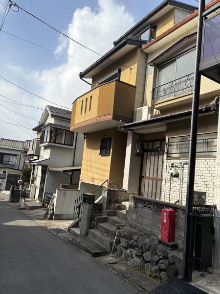 京都市伏見区石田大山町の貸家