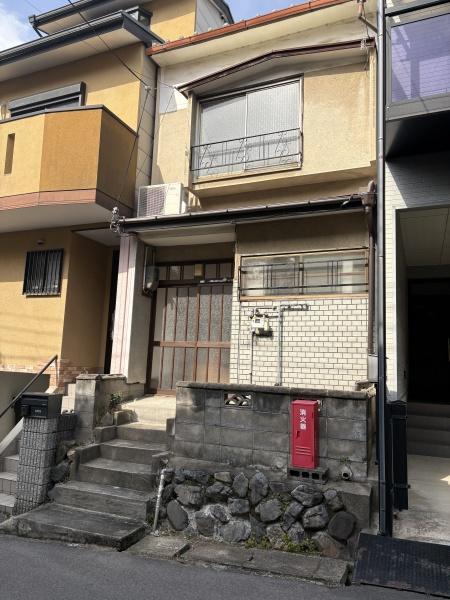 京都市伏見区石田大山町の貸家