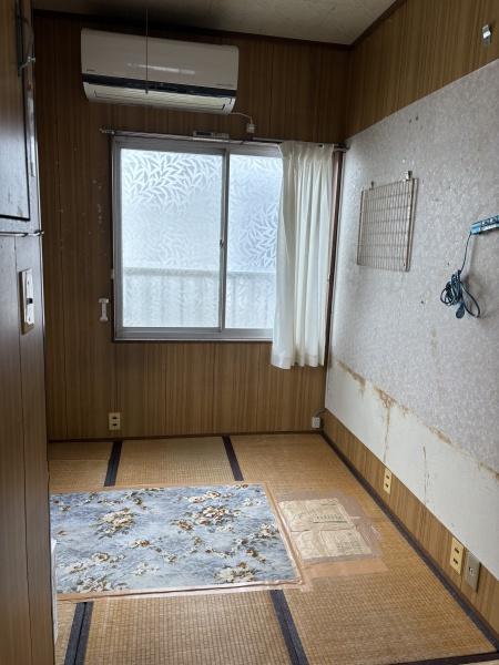 京都市南区西九条川原城町の貸家