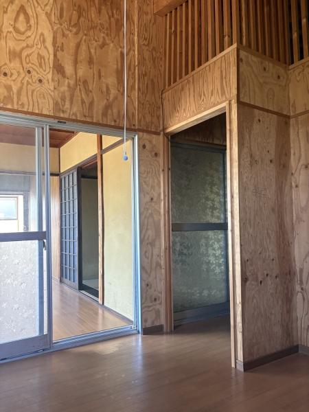 宇治市六地蔵紺屋町のテラスハウス(エントランス)