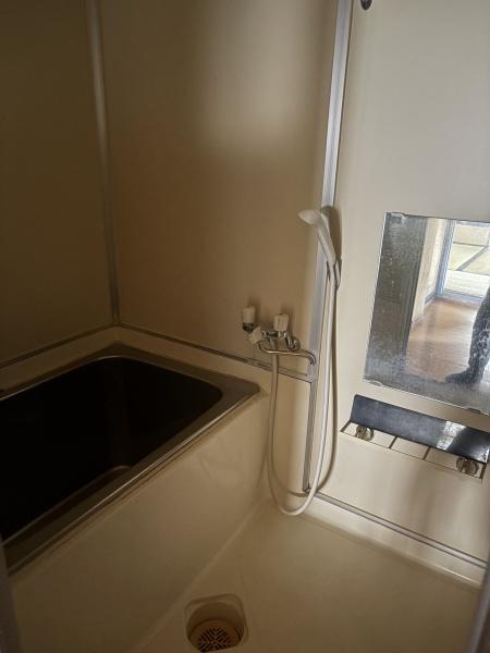 宇治市六地蔵紺屋町のテラスハウス(バス)