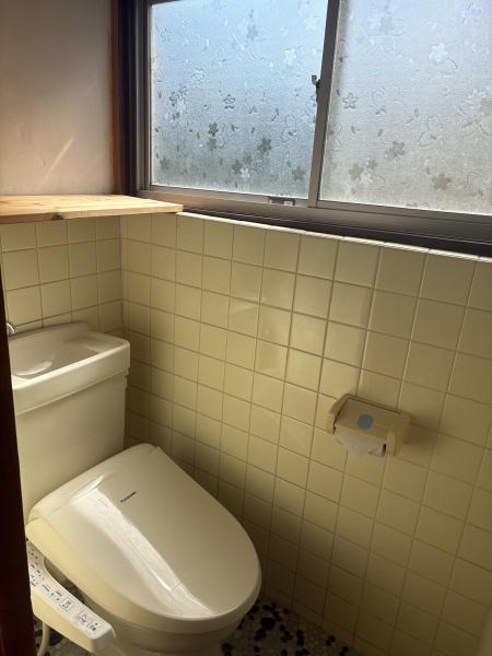 宇治市六地蔵紺屋町のテラスハウス(トイレ)