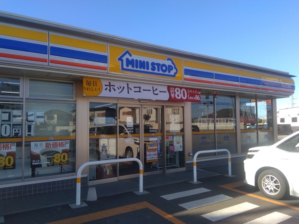 ブエナメゾン鎌ケ谷大仏(ミニストップ白井冨士店)