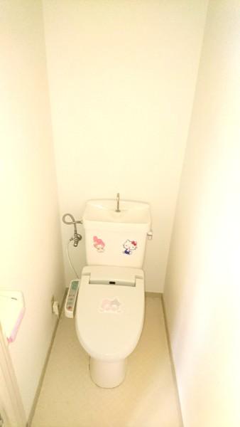 ハイツ岡崎