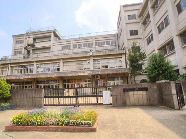 ハイツ六実B(松戸市立六実第三小学校)