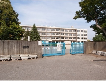 鎌ケ谷市道野辺の貸家(鎌ケ谷市立南部小学校)