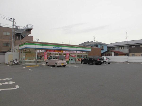 第一岡庭ハイツ(ファミリーマート鎌ヶ谷南初富店)