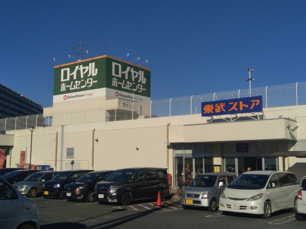 鎌ケ谷市東初富５丁目の貸家(ロイヤルホームセンター白井店)