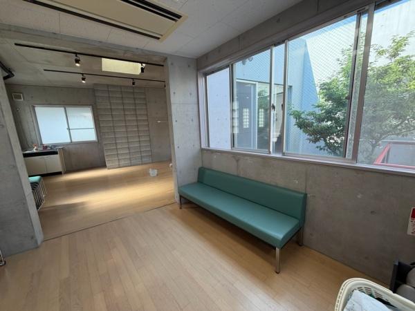 鎌ケ谷市新鎌ケ谷４丁目の事務所