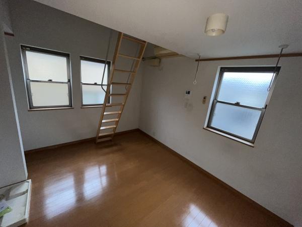 江東区亀戸８丁目のアパート