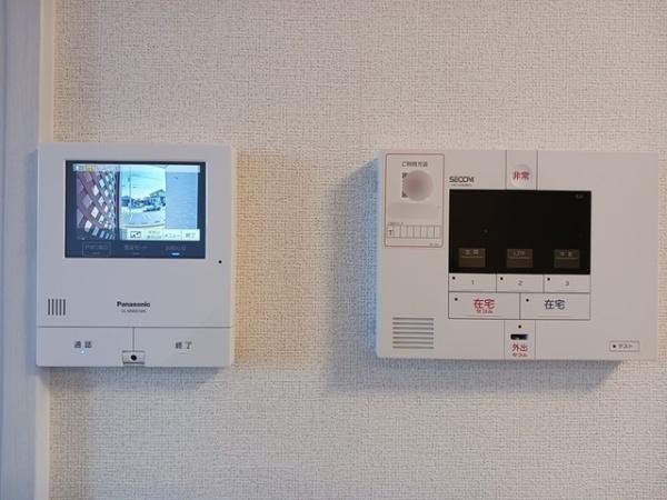 富士吉田市新西原２丁目のアパート