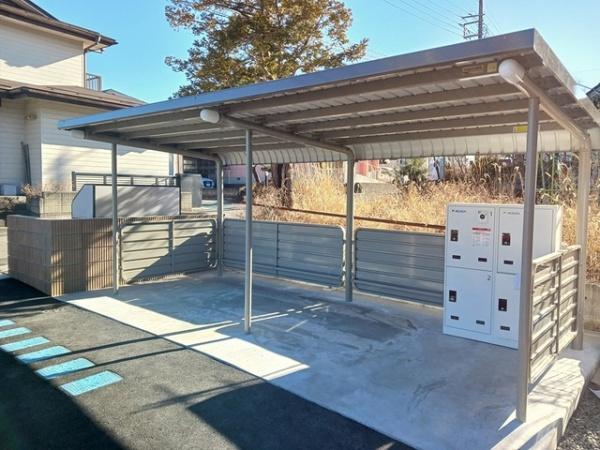 富士吉田市新西原２丁目のアパート