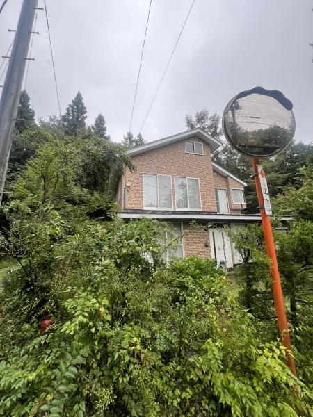 小立一戸建て