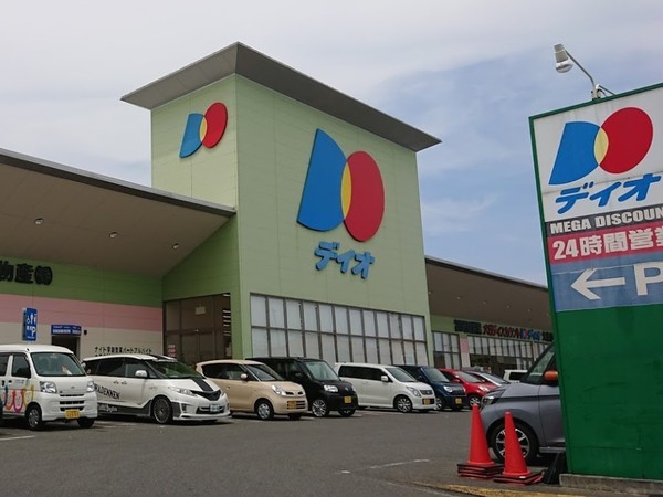 津の辺町貸店舗(ディオ大東店)