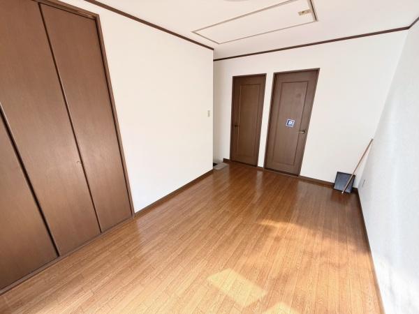 門真市下馬伏町の店舗付住宅