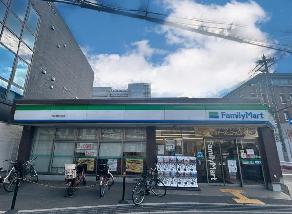 大東市錦町のアパート(ファミリーマート四条畷駅前店)