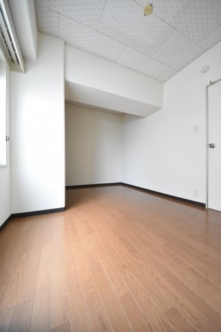 シャンボール三宮