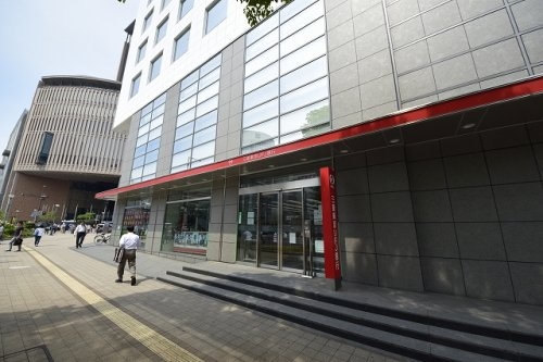 廣榮ビル(三菱UFJ銀行三宮支店)