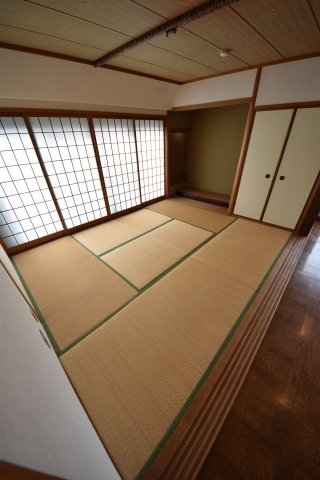 ハーバーズコート