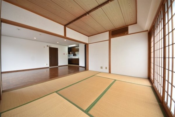 ハーバーズコート