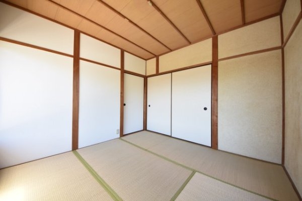 鶯町3丁目戸建