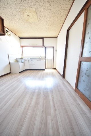 鶯町3丁目戸建