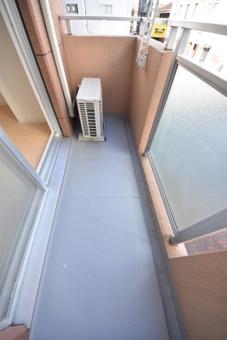 眺港苑