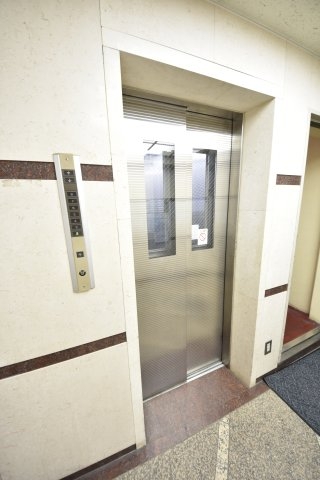グランディア花隈駅前