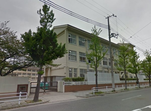 神戸市中央区相生町5丁目のマンション(神戸市立兵庫中学校)
