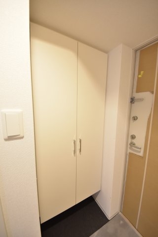 セレニテ神戸元町プリエ
