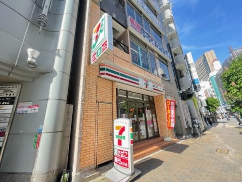 東門ウエストコート(セブン-イレブン神戸生田新道店)