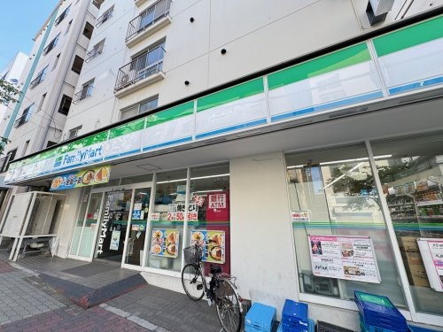 メゾン花隈(ファミリーマート神戸花隈店)