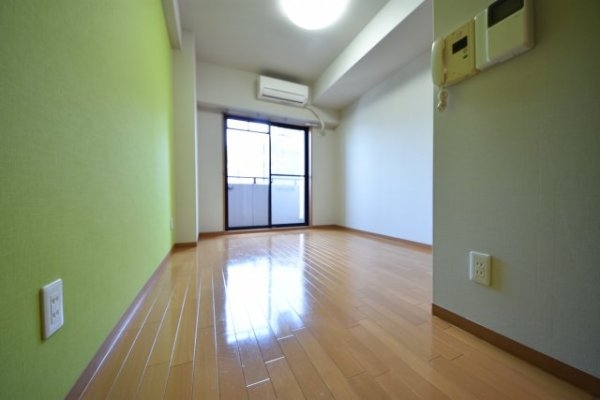 神戸市中央区布引町２丁目のマンション