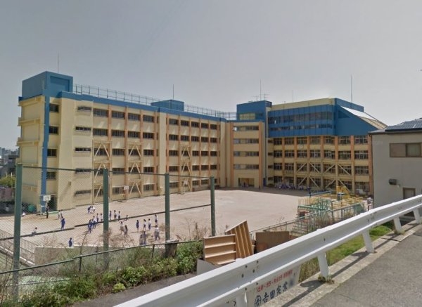 メゾン菊水(神戸市立室内小学校)
