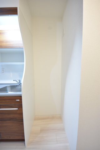 セレニテ三宮リアン