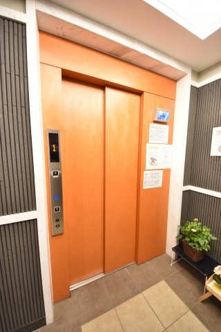 アドバンス三宮シュロス