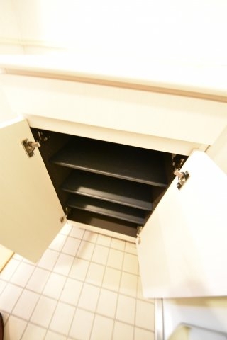ネスト割塚