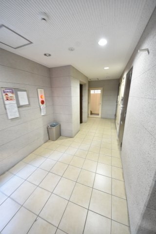 ネスト割塚