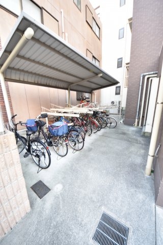 ネスト割塚