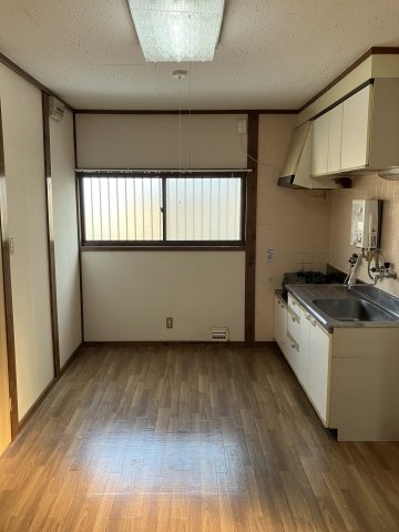 楠丘町貸家