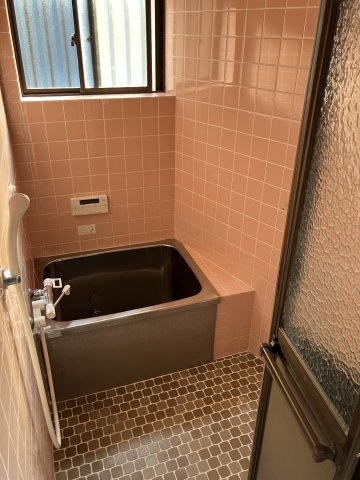 楠丘町貸家