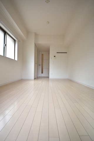 プレサンス三宮東アルバーナ
