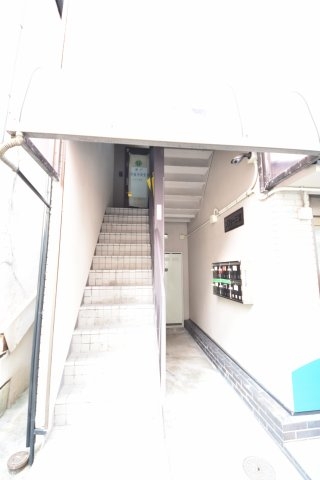 ソフィー三宮