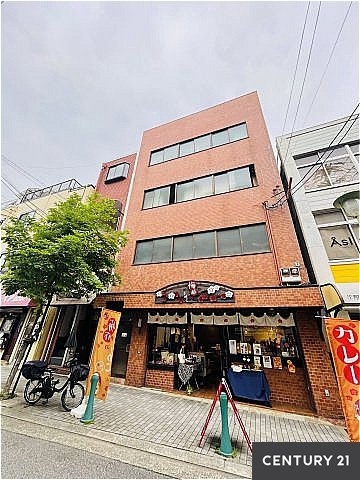 シーコムビル