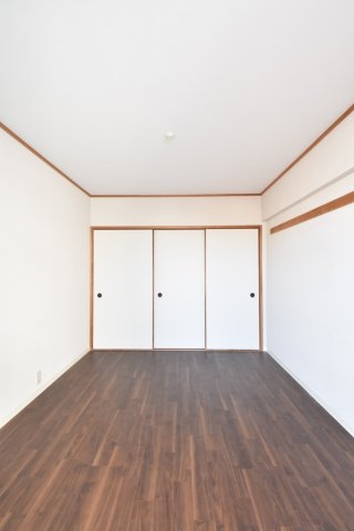 メゾン諏訪山