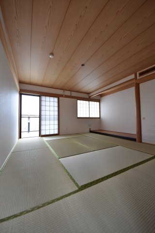 メグロ山手ビルディング