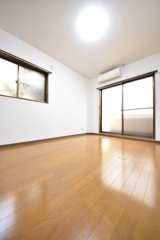 ウエストコート3番館